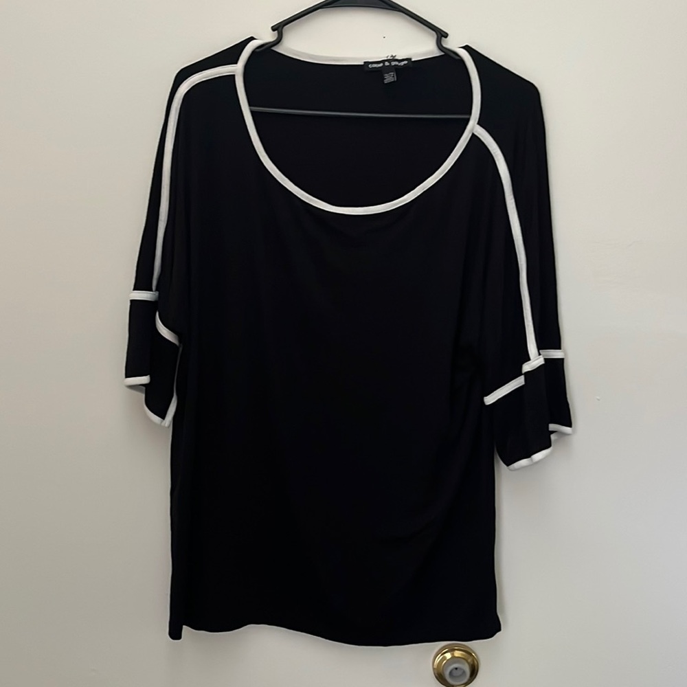 Cable and Gauge black and white top